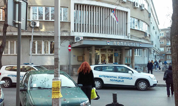 ЗБОГ ЗЛОУПОТРЕБЕ СЛУЖБЕНОГ ПОЛОЖАЈА: Ухапшена грађевинска инспекторка из Ниша